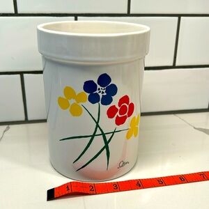 Rare find Saltera floral print kitchen, utensil container